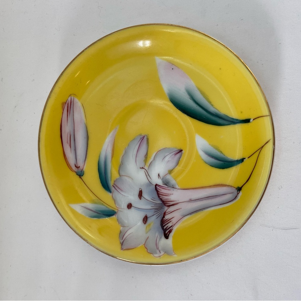 (3) Colorful plates - Picture 2 of 12